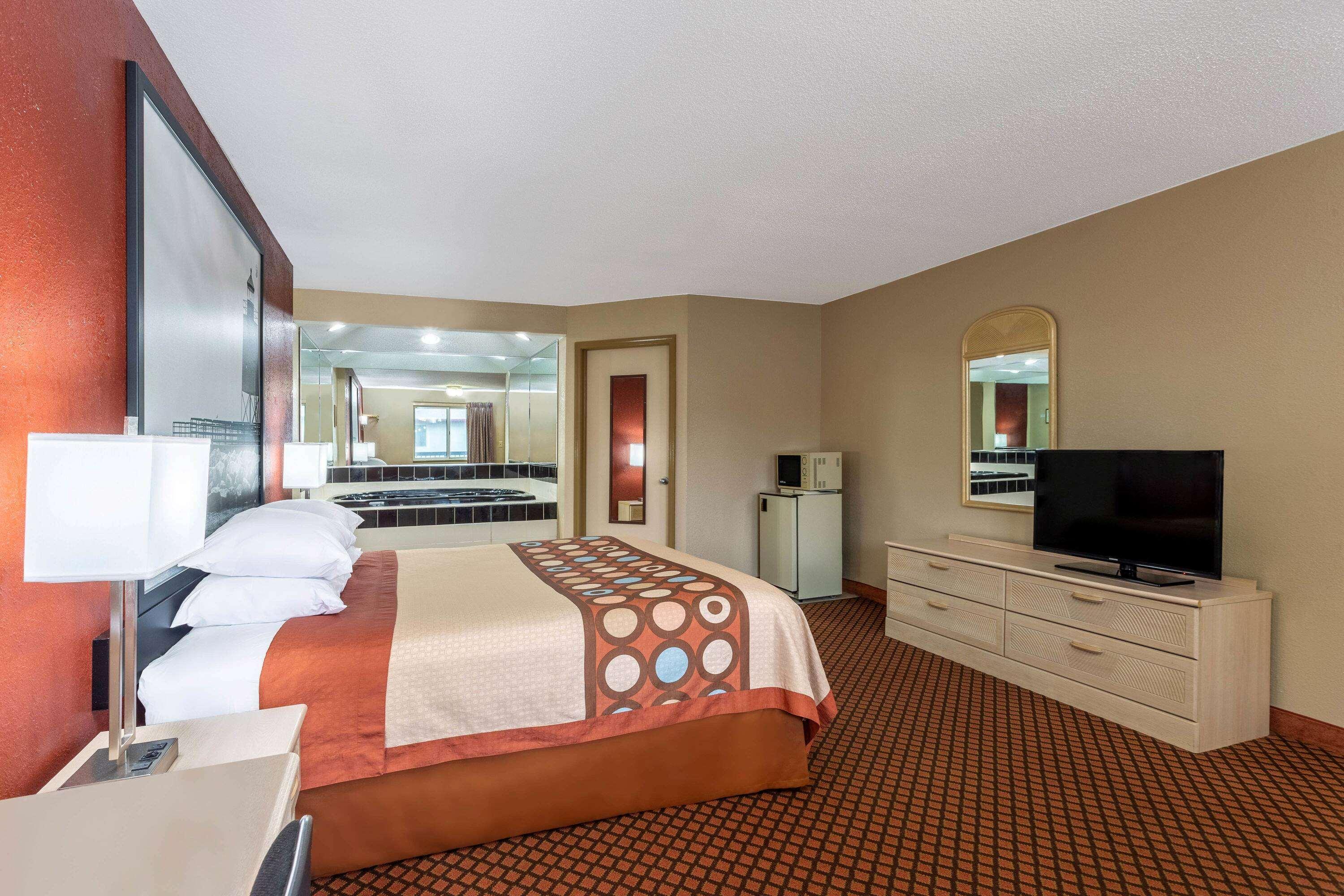 Super 8 By Wyndham Marysville/Port Huron Area Exteriör bild