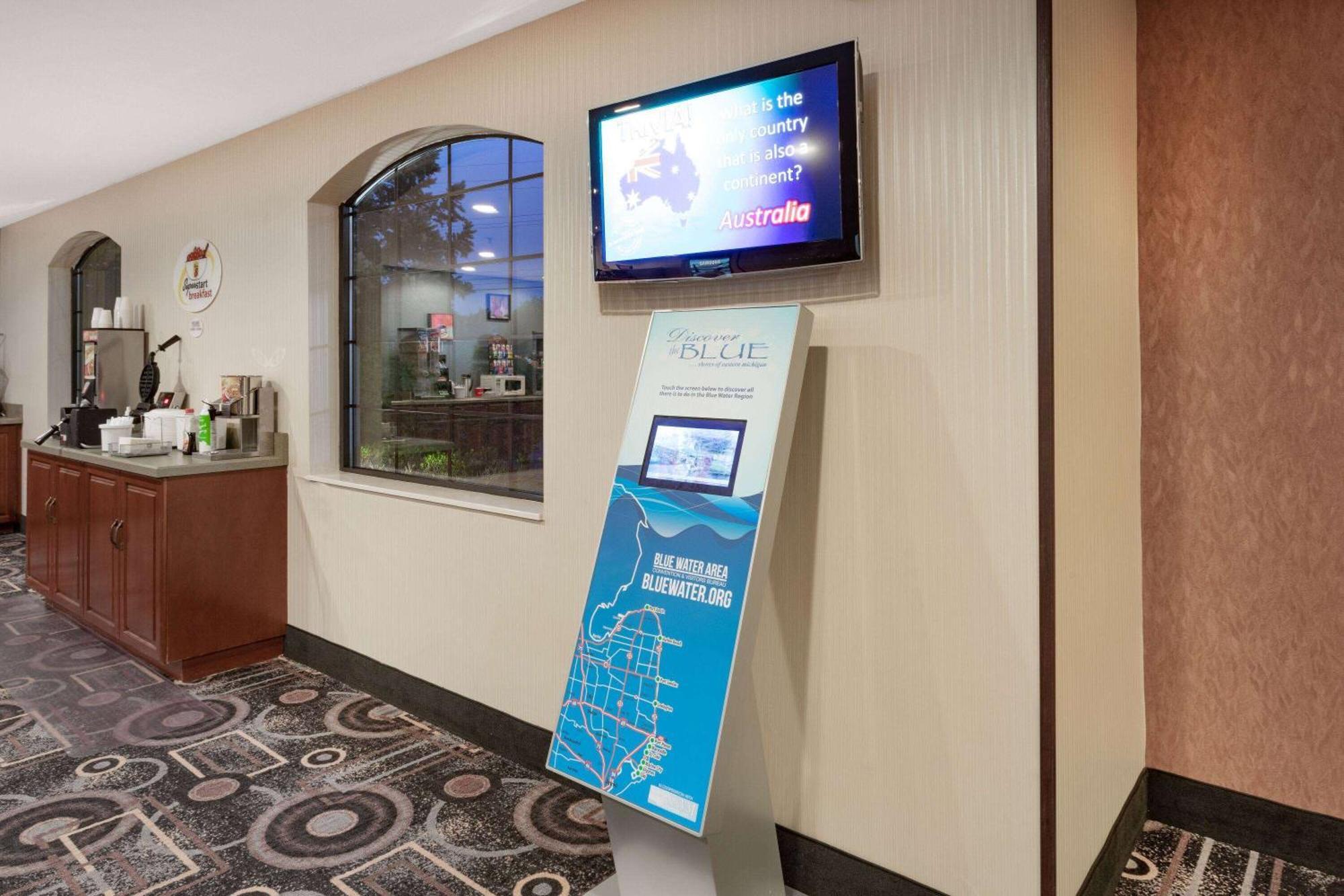 Super 8 By Wyndham Marysville/Port Huron Area Exteriör bild