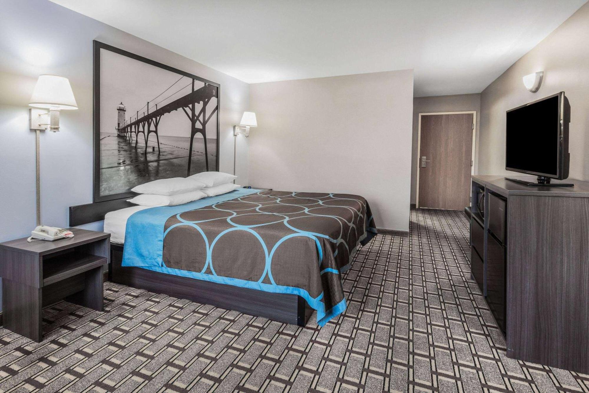Super 8 By Wyndham Marysville/Port Huron Area Exteriör bild