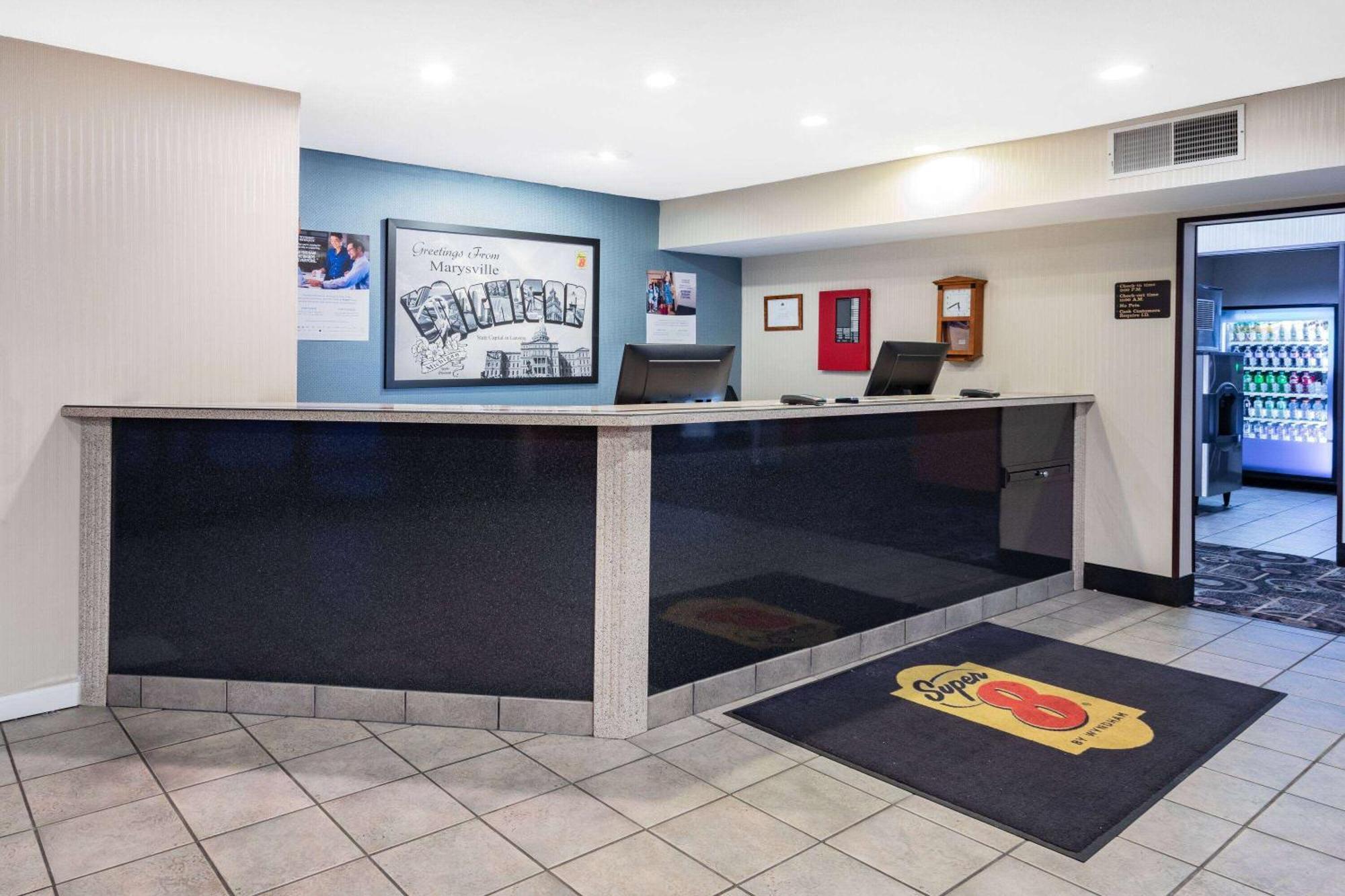 Super 8 By Wyndham Marysville/Port Huron Area Exteriör bild